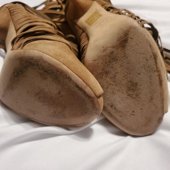 Gucci Ankle Boots with Fringe Size 7.5 - Picture 13 of 16